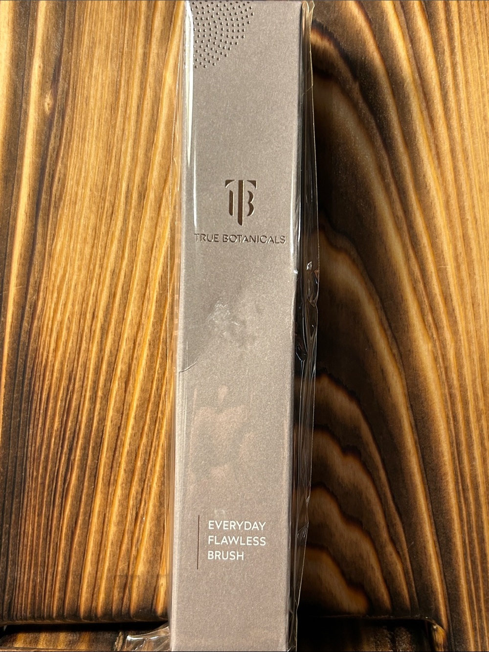 True Botanicals Everyday Flawless Brush — Silver